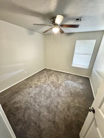 Building Photo - 5603 NW Wilfred Dr