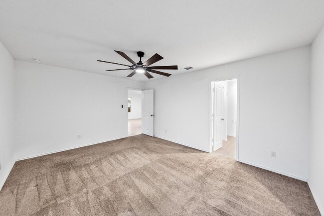 Building Photo - 2 WEEKS FREE RENT with any Lease Signed by June 2026!!!