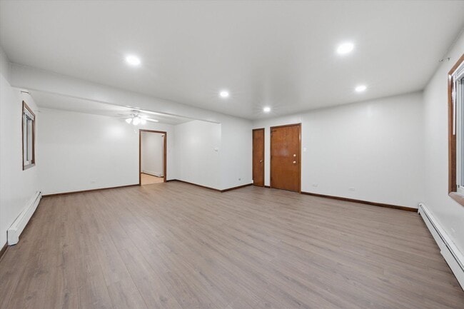 Building Photo - 2521 Lewis St