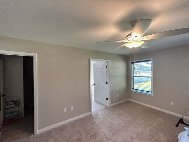 Building Photo - 2157 Kennington Pkwy N