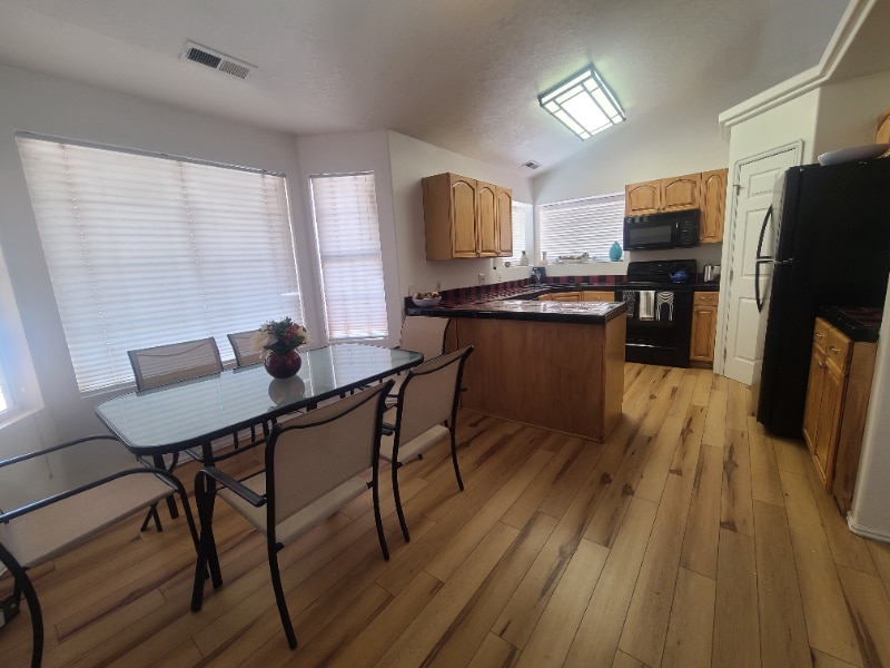 Building Photo - 991 N 2100 W