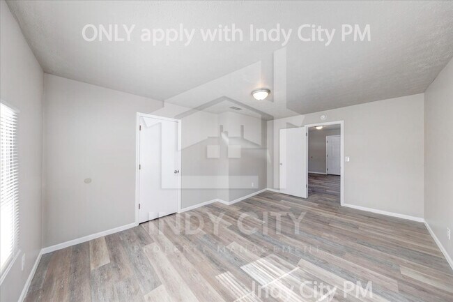 Building Photo - 3440 N Harding St