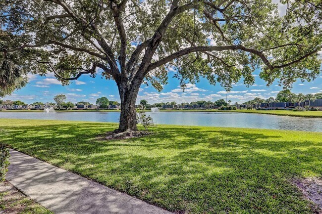 Building Photo - 237 Charter Way