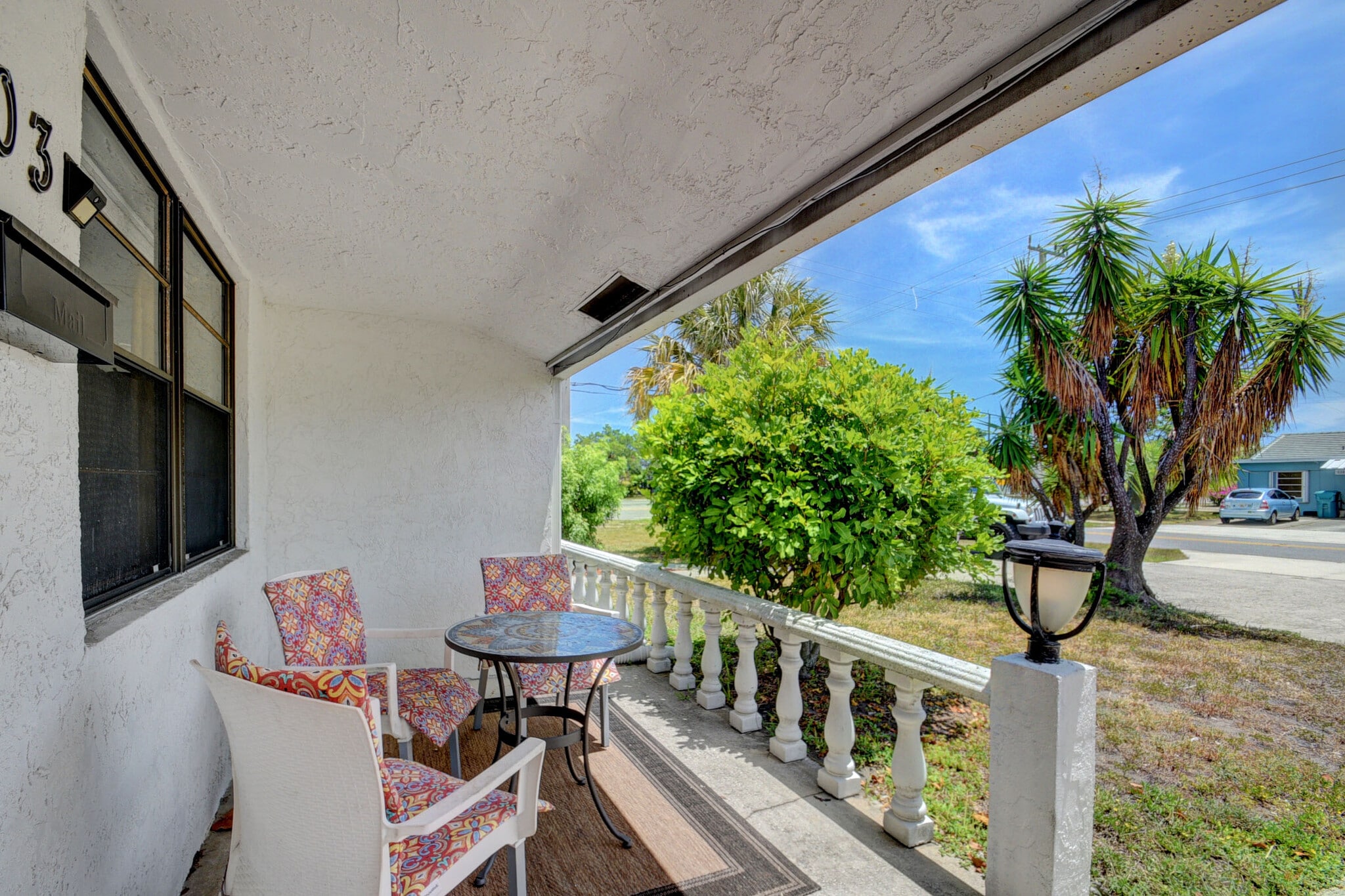 Building Photo - 103 SW 10th Ave