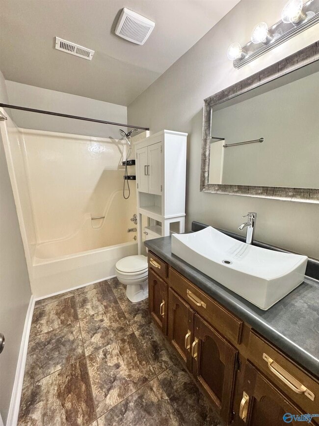 Building Photo - 309 Glenwood Dr