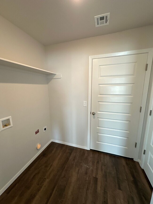 Building Photo - NOW PRELEASING!  NEW Three Bedroom | Two Bath Home in Park Place