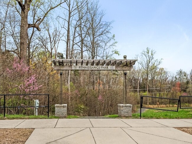 Building Photo - 4027 Zilker Park Dr