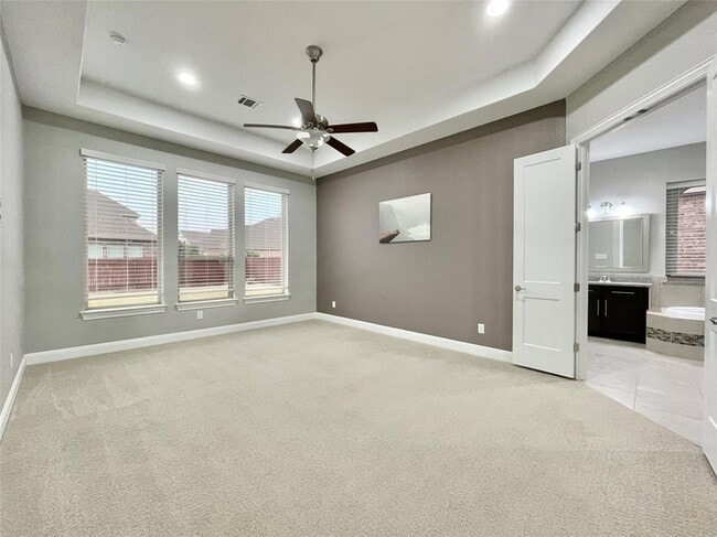 Building Photo - 3809 Mineral Dr