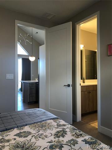 Building Photo - 3411 Albion St