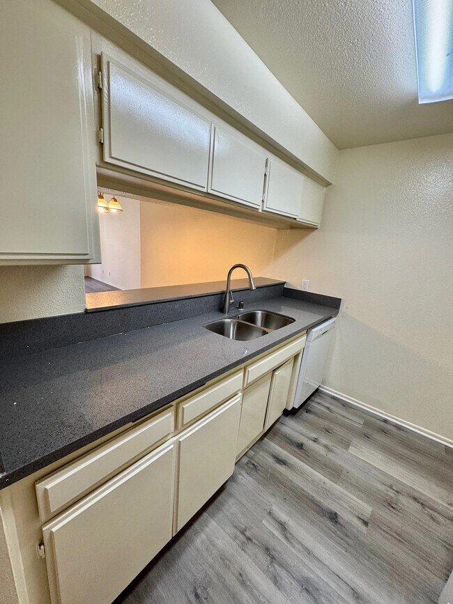 Interior Photo - Palm Terrace