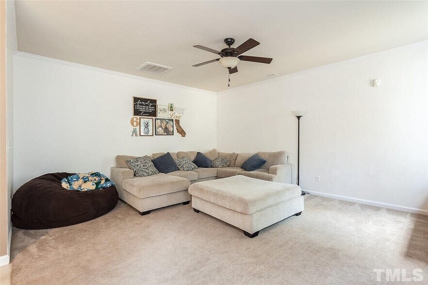 Building Photo - Room in Single Family Home on Autumn Leaf Ln