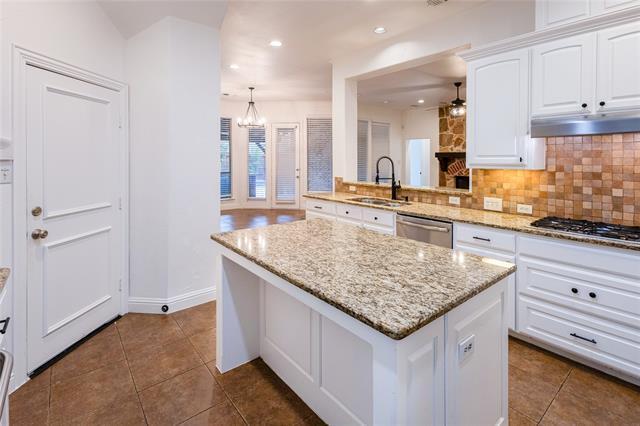 Building Photo - 2408 Lady of the Lake Blvd