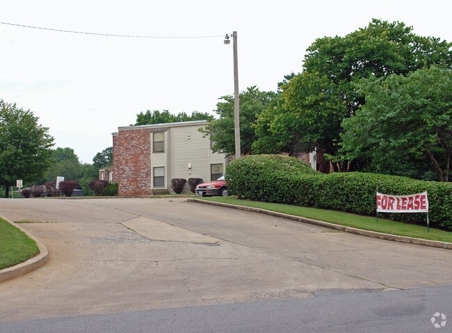 Primary Photo - Black Oak Residences