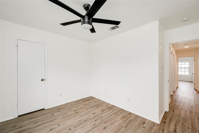 Building Photo - 6705 Lancret Hill Dr