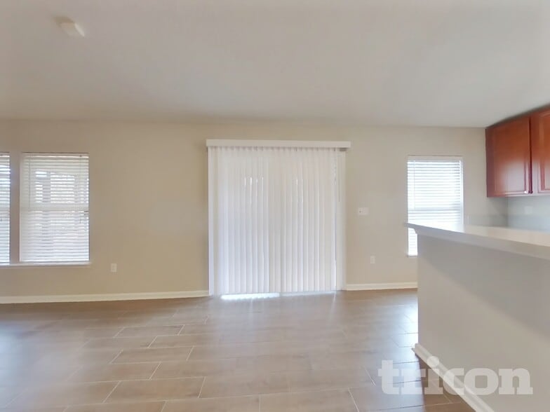 Building Photo - 75177 Brookwood Dr