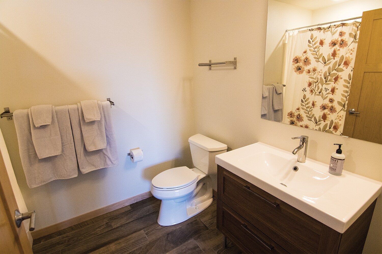 Building Photo - 3008 Gillette St