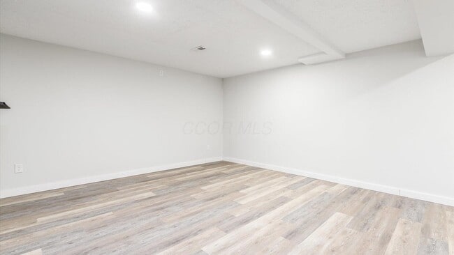 Building Photo - 824 Crofton Pl