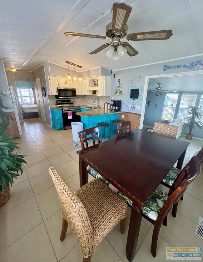 Building Photo - 34 Abalone Cir