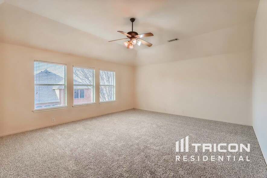 Building Photo - 8698 Fisher Dr