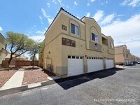 Building Photo - 4005 Pepper Thorn Ave