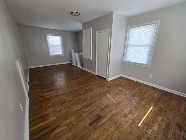 Building Photo - 526 Martinson N