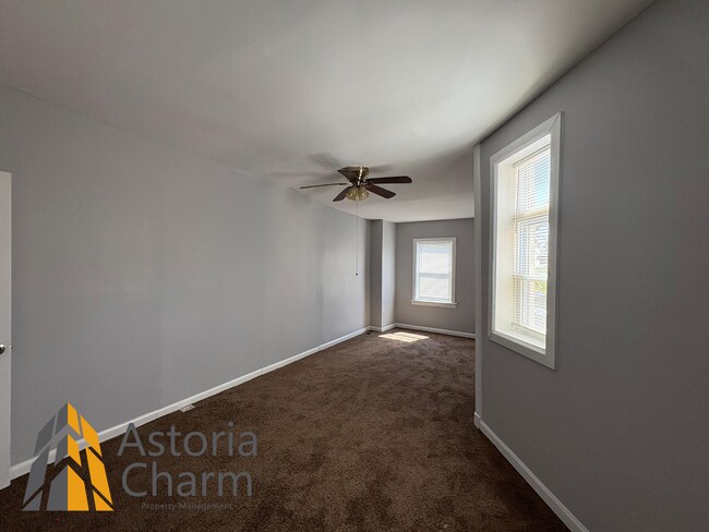 Building Photo - 3 Bedroom Plus Den for Rent in East Baltim...