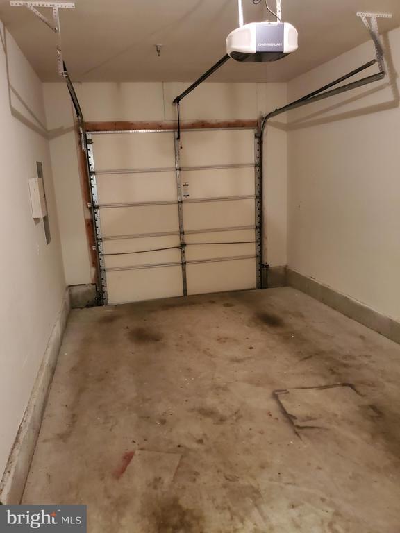 Building Photo - 5528 Capital Gateway Dr