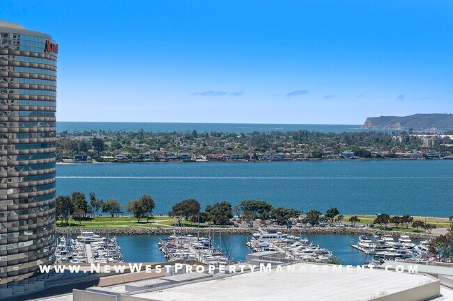 Building Photo - Spectacular Marina District 3-Bedroom Pent...