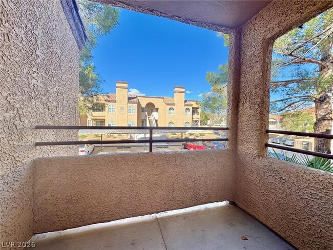 Building Photo - 9325 W Desert Inn Rd