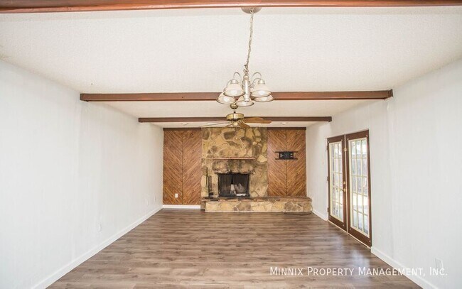 Building Photo - 4628 Kemper St