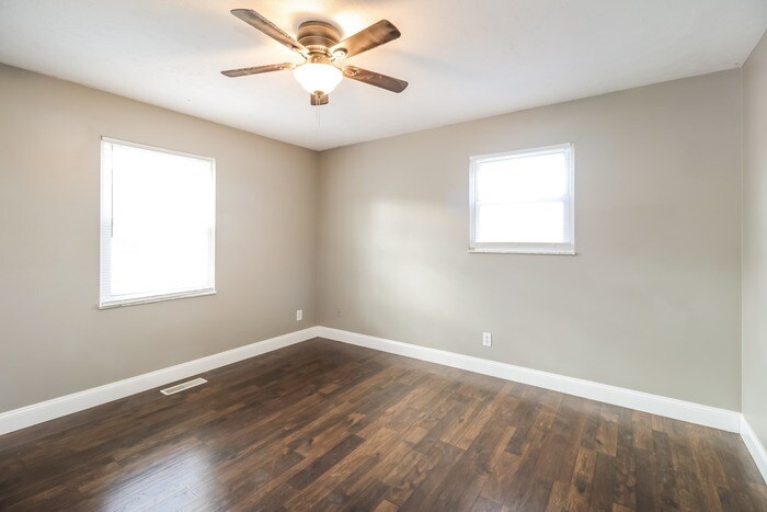 Building Photo - 4534 Hanover Dr