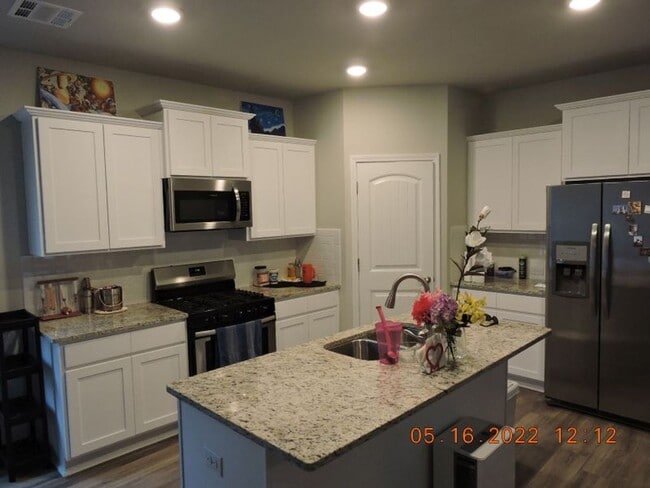 Building Photo - Pelican Lakes Home for Lease