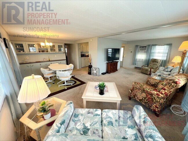 Building Photo - 1207 45th Ave E