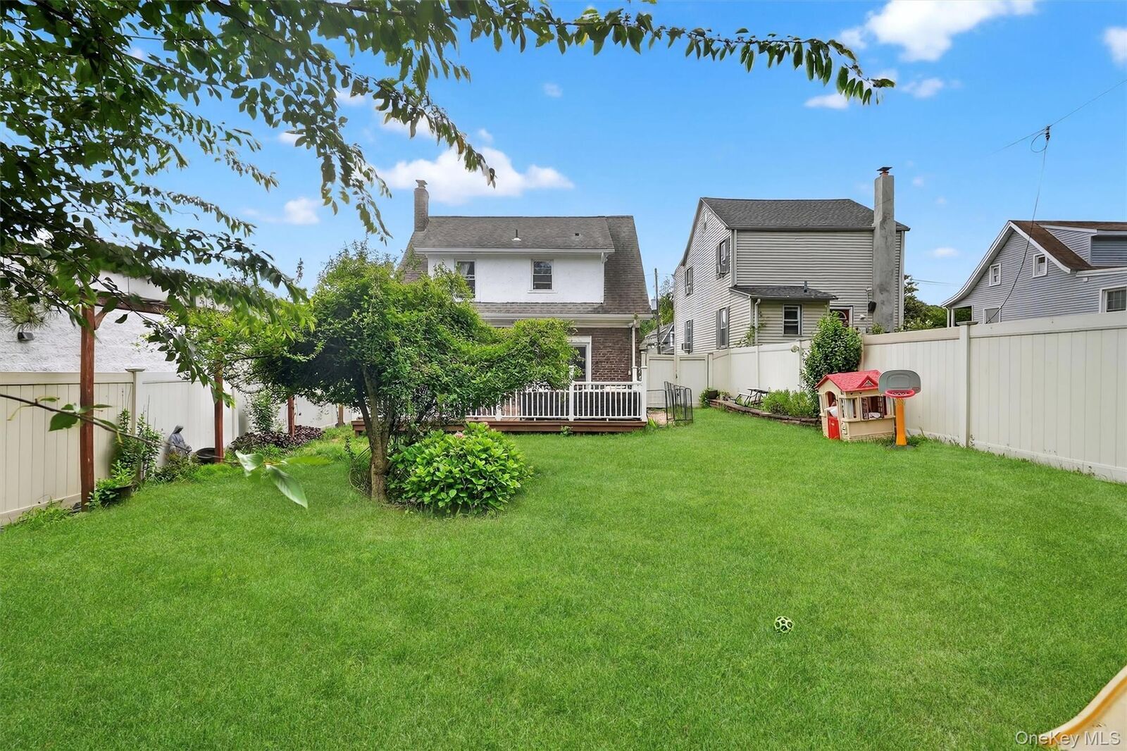 Building Photo - 260 High Ave