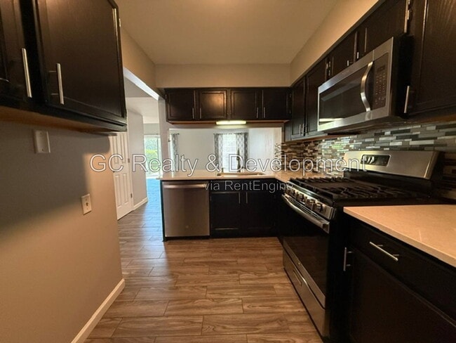Building Photo - 1695 Pebble Beach Cir