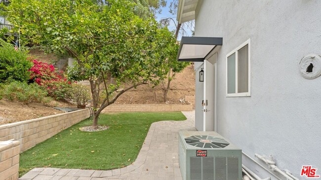 Building Photo - 22540 Margarita Dr