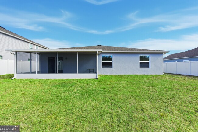 Building Photo - 131 College St