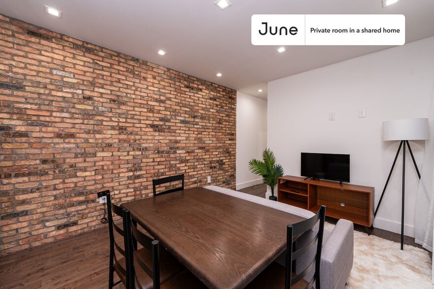 Building Photo - Room in Shared 4 bed/2 bath home in West Harlem