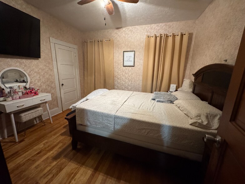 Building Photo - 11 Pattison St