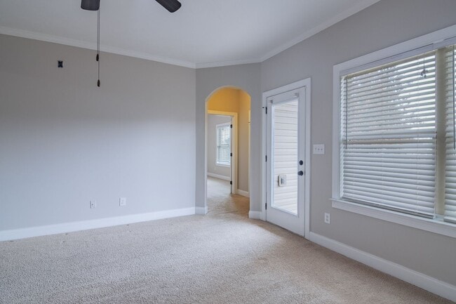 Building Photo - Perfect Family Home with Fenced Yard