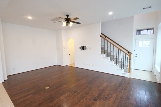 Building Photo - 12211 Stellano Ln