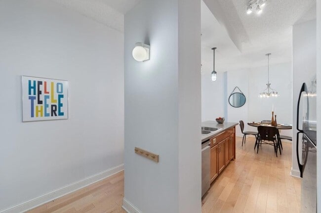 Building Photo - 215 7th St NE