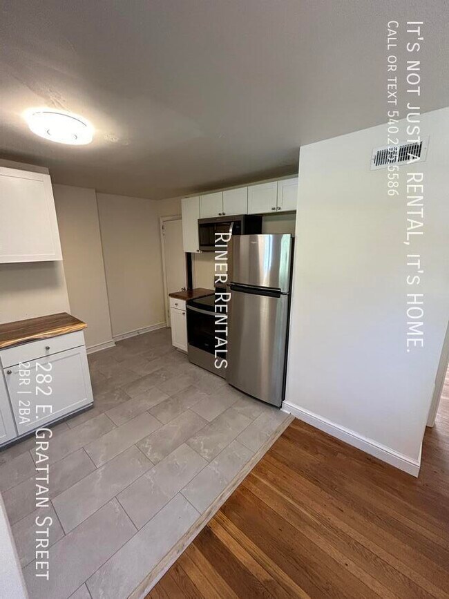 Building Photo - 282 E Grattan St