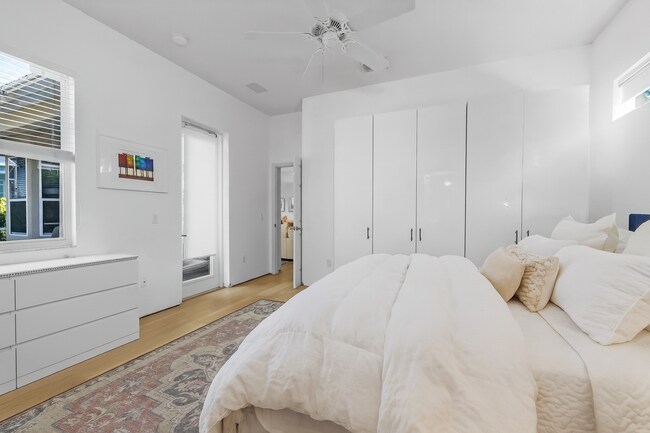 Building Photo - 72 Tall Trees Ct