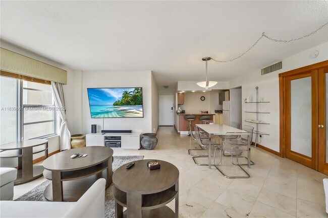Building Photo - 11111 Biscayne Blvd