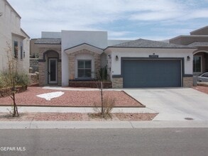 Building Photo - 7836 Enchanted View Dr