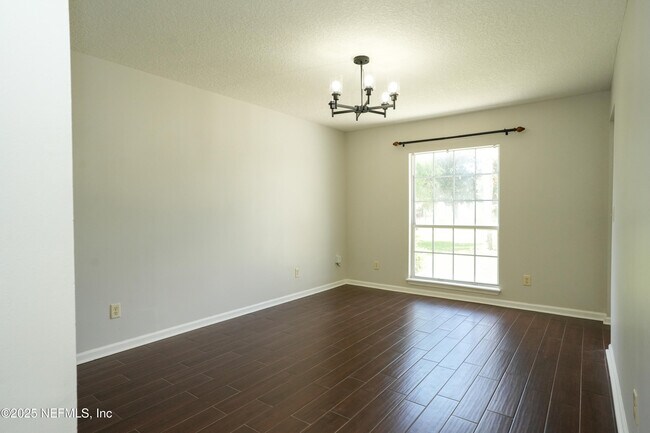 Building Photo - 348 W Tropical Trce