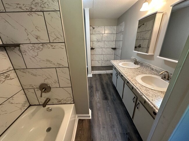 Building Photo - Mobile Home for rent in Springville
