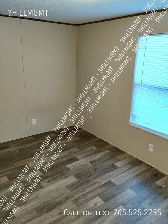 Building Photo - 5600 W Kilgore Ave