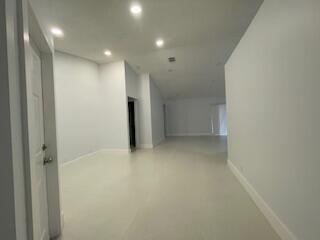 Building Photo - 1630 Zenith Way